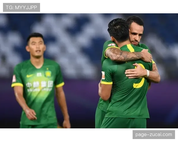 张玉宁法比奥锋线搭档 国安进攻组合配合默契